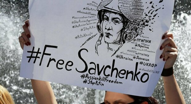 Covid, eroina nazionale ucraina mostra un certificato falso: ex aviatrice Nadiya Savchenko rischia il carcere