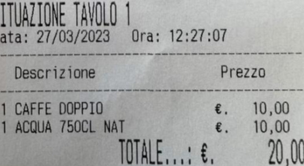 Caffè doppio e bottiglia d'acqua al costo di 20 euro: polemiche sui prezzi di un bar di Como. «Ma siamo a Capri?»