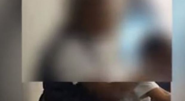 Bullismo, la supplente minacciata e offesa da un alunno 15enne “infiltrato”: parte la denuncia Video