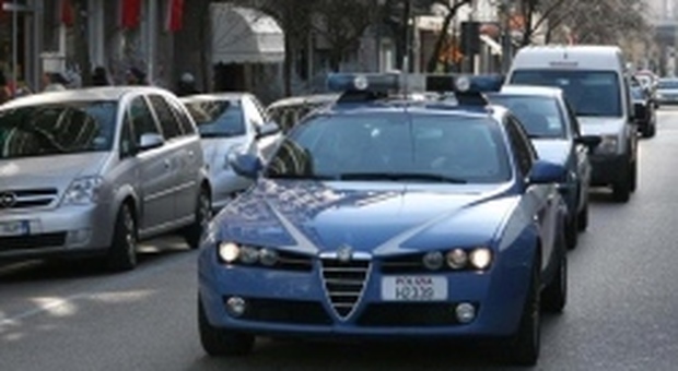 Pescara, assalto armato a piazza Salotto: arrestati due rapinatori