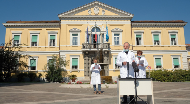 Coronavirus a Roma, allo Spallanzani 69 ricoverati, 56 positivi: «4 pazienti in terapia intensiva»