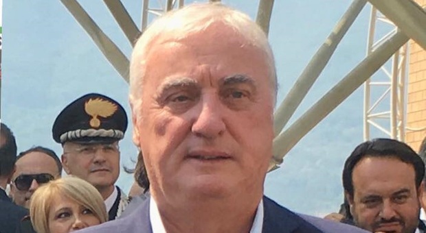 Il sindaco di Baronissi, Gianfranco Valiante