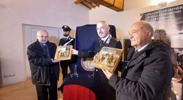 Fiastra, trovati e restituiti due dipinti rubati in chiesa 42 anni fa: erano in vendita in una casa d’aste