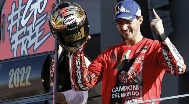 Moto Gp, Bagnaia campione del Mondo: chi è il primo italiano a vincere dopo Valentino Rossi