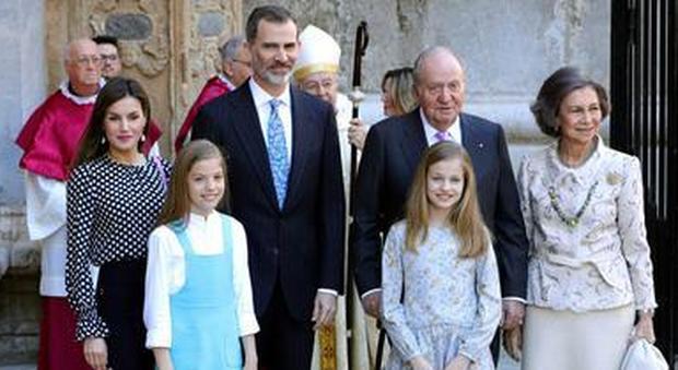 Selfie negato: fra le regine di Spagna Sofia e Letizia è scontro