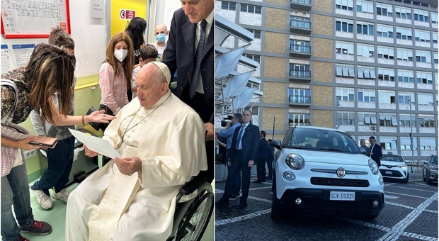 Papa Francesco dimesso dal Gemelli tra gli applausi dei pazienti: Bergoglio è uscito dall'ospedale sulla sedia a rotelle