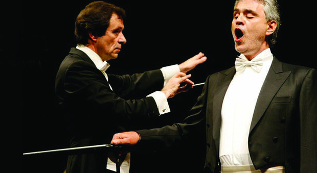 Outing di Bocelli a Fano: «Per anni ho sbagliato a cantare»
