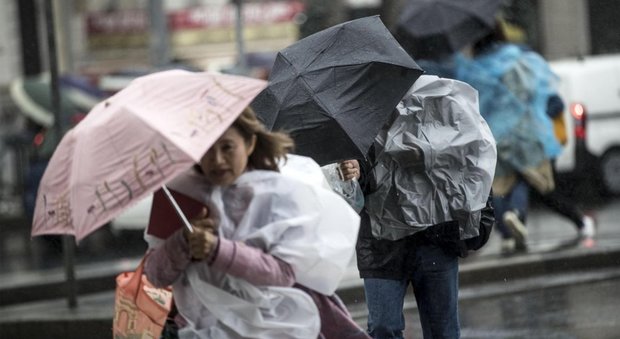 Allerta meteo, rischio grandine dal pomeriggio: da Roma a Napoli temporali «flash»