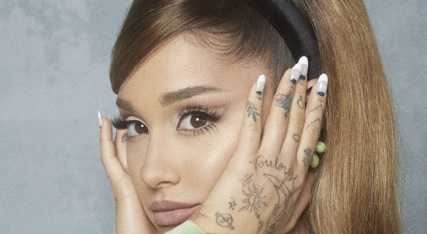 Ariana Grande, fuori oggi il nuovo album "Positions", già primo in classifica su Spotify