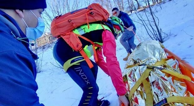 Intervento del soccorso alpino (foto da pagina facebook del Corpo nazionale del Soccorso alpino del Lazio)