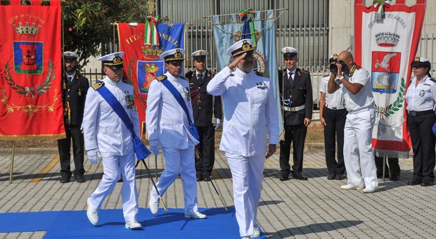 Ostia e Fiumicino, il nuovo comandante alla Capitaneria: «Basta abusi sulle spiagge»