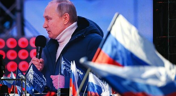 Ucraina, Putin: Russia ancora aperta al dialogo. Ma aumentano i segnali di una guerra lunga