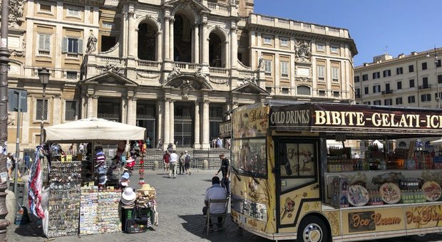 Camion bar a Roma, I Tredicine restano padroni: nuove licenze, zero traslochi