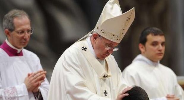Il Papa ai nuovi sacerdoti: «Siate tanto misericordiosi»