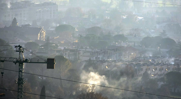L'inquinamento causa 9 milioni di morti l'anno (un decesso su 6 nel mondo): il 75% per aria malata
