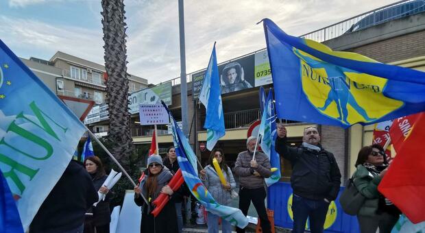 Ascoli, fumata nera con l'Ast: in sindacati Usb e Nursind in sciopero il 22 marzo