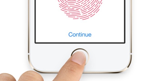 Password addio, è l'era delle impronte digitali: Apple vuole introdurle anche su Mac