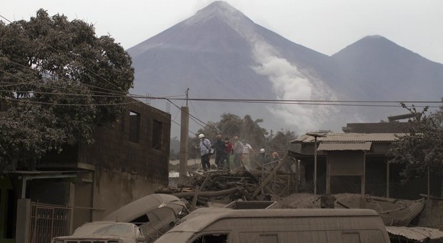 Eruzione del vulcano in Guatemala, tragico bilancio: sale a 50 il numero delle vittime