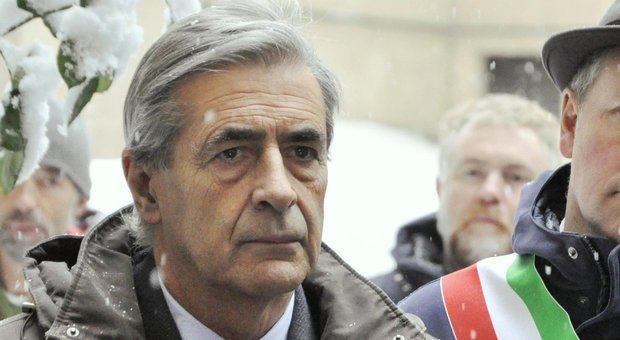 Valle d' Aosta, il presidente della Regione Fosson si dimette: è indagato per scambio elettorale politico mafioso