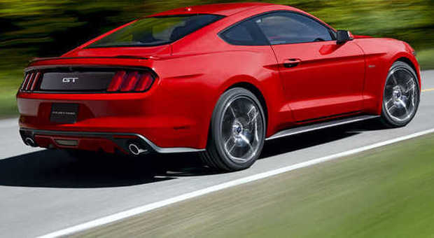 Mustang, l'icona Usa sbarca in Europa: Ford propone la supercar per tutti