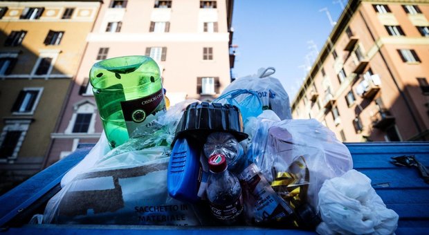 Roma, rifiuti non ritirati nelle cliniche: nuova inchiesta su Multiservizi