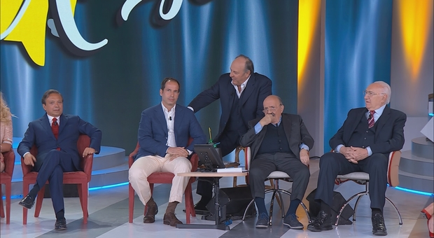 Mediaset celebra Mike Bongiorno con un palinsesto speciale e intiolandogli lo storico “Studio 7”