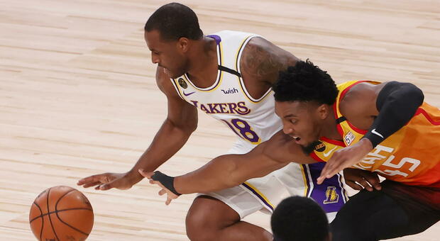 Davis trascina i Lakers in vetta alla Western Conference. Gallinari, 20 punti