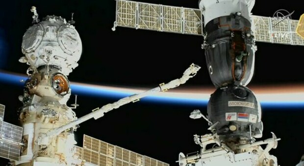 La Stazione Spaziale brilla nel cielo della Puglia: transito visibile ad occhio nudo. Come riconoscerla