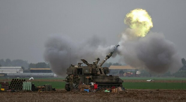 Israele-Hamas, intensi combattimenti a nord di Gaza. Id colpisce Hezbollah in Libano