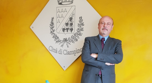 Presidente del cosiglio comunale di Ciampino picchia la ex davanti ai figli durante la Dad, denunciato
