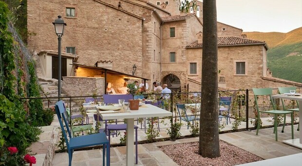 Tre pizzaioli napoletani nel cuore dell'Umbria per l'evento «L’arte della pizza al Castello di Postignano»»