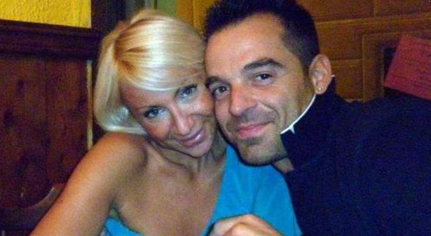 Gisella Mazzoni con il marito Alessio Loddo (Ansa)