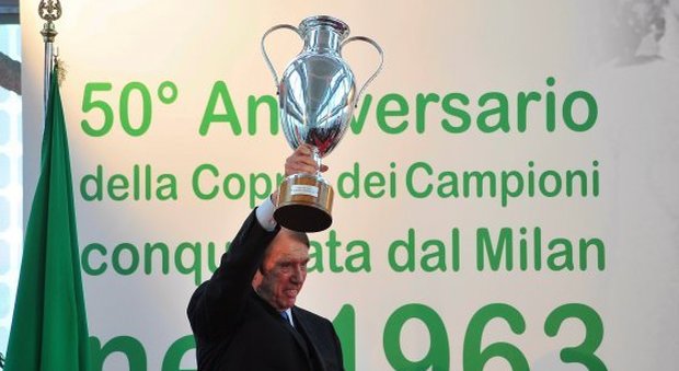 Maldini, funerali martedì in Sant'ambrogio. Il Comune: "Lo ricorderemo alla Champions"