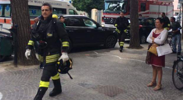 Venezia, odore insopportabile causa malori: pompieri fanno evacuare condominio