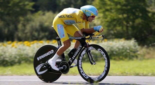 Tour de France, Nibali quarto nella crono Oggi l'arrivo da trionfatore a Parigi