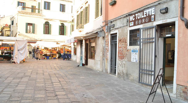 Venezia. Nuove toilette per il centro storico: saranno come le edicole, servizio 24 ore su 24