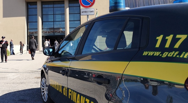 Pusher napoletano fermato a Osimo con mezzo chilo di cocaina in auto
