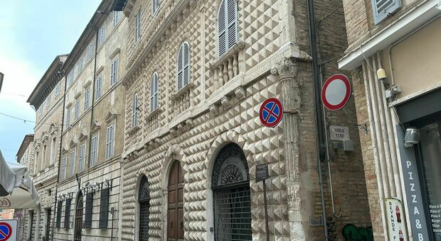 L’Università di Macerata acquista il palazzo-gioiello della Banca d’Italia