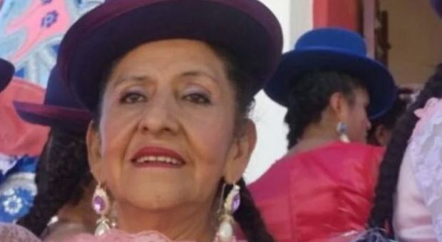 Bolivia, arrestati tre familiari di una donna che le hanno fatto il funerale anche se era ancora viva