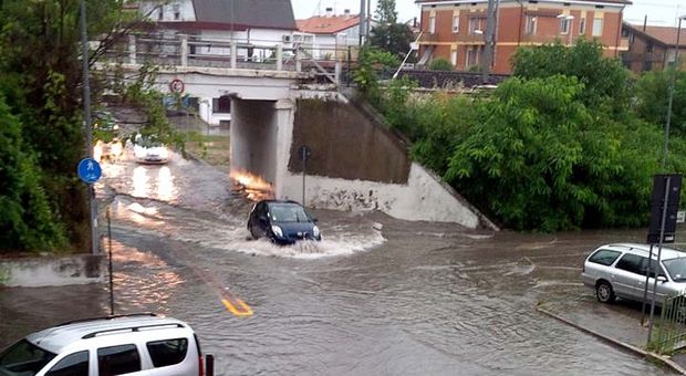 Maltempo, forti piogge su Pescara: il sindaco chiude le scuole