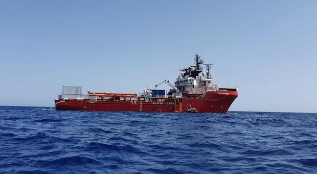 Migranti, Zingaretti: «Ocean Viking entri senza se e senza ma»