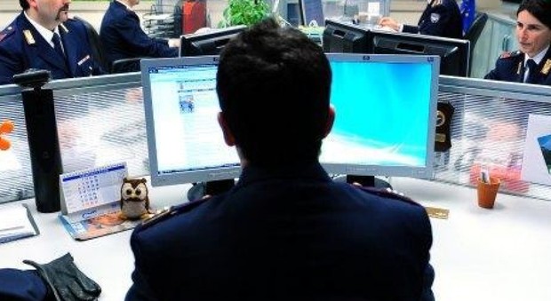 Roma, nel computer aveva tremila video porno di minori: arrestato 80enne