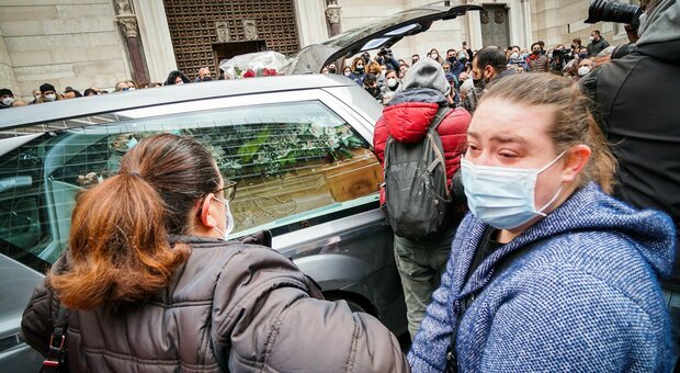 Ornella uccisa dal compagno a Napoli, domani il presidio degli attivisti sotto casa