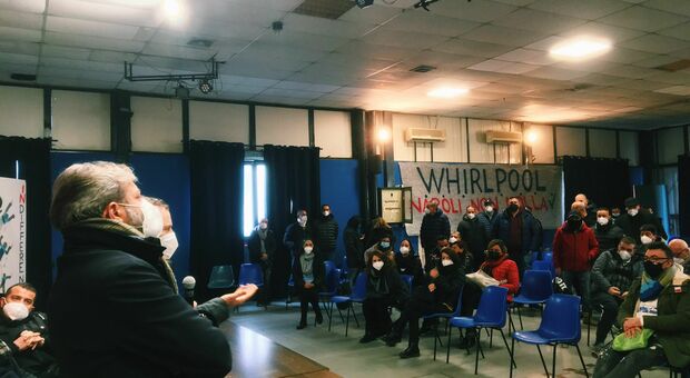 Whirlpool Napoli, nuova assemblea in fabbrica: «Bisogna accelerare i tempi per il consorzio»