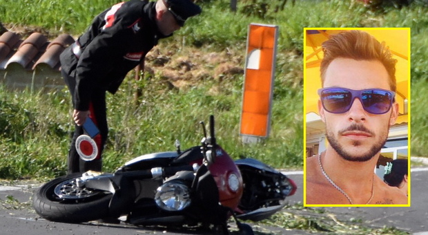 Scontro tra auto e moto, Lorenzo muore sul colpo: aveva 25 anni