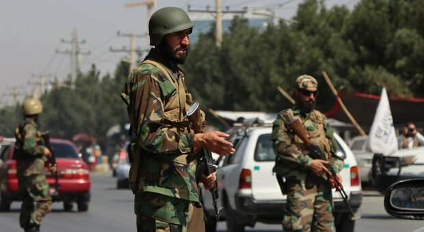 Mattarella: «Afghanistan, Ue troppo timida, ora serve una difesa comune»