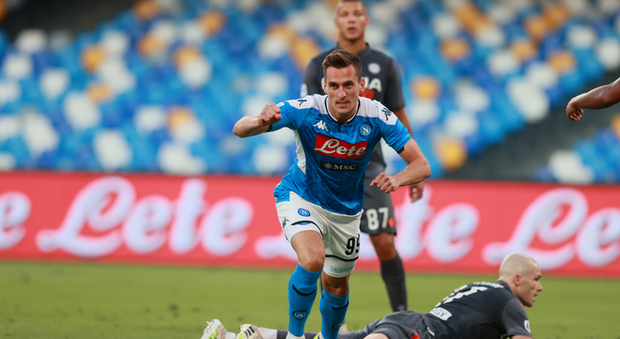 Napoli, il gol di Milik sfiora il record: solo Sosa fu più veloce del polacco