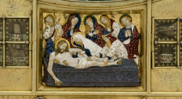 Il Reliquiario delle meraviglie: il pezzo di alta oreficeria ora visibile al Museo dell’Opificio delle Pietre Dure a Firenze