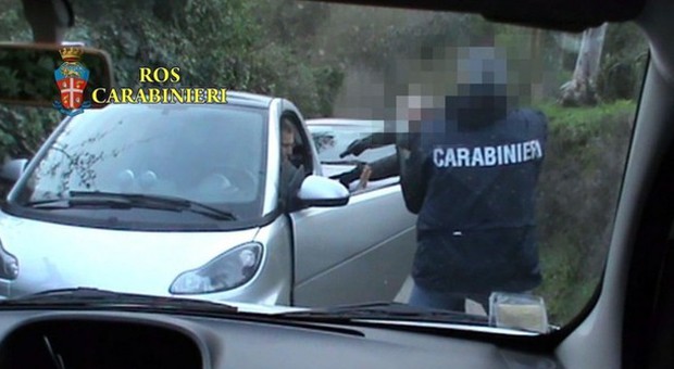 Mafia Capitale, 2 arresti: collegamenti con la 'ndrangheta. Carminati intercettato: "Aumentano i pasti, falli entrare"