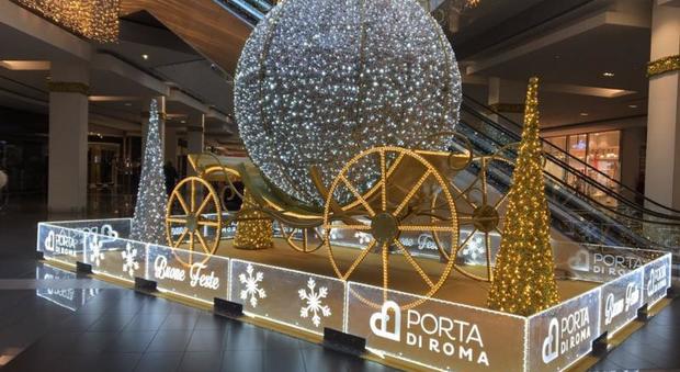 Porta di Roma si prepara al Natale: eventi, addobbi e spettacoli per feste da favola